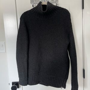 Lululemon Turtleneck Size 6